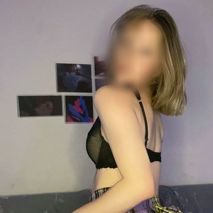 Lena, 21