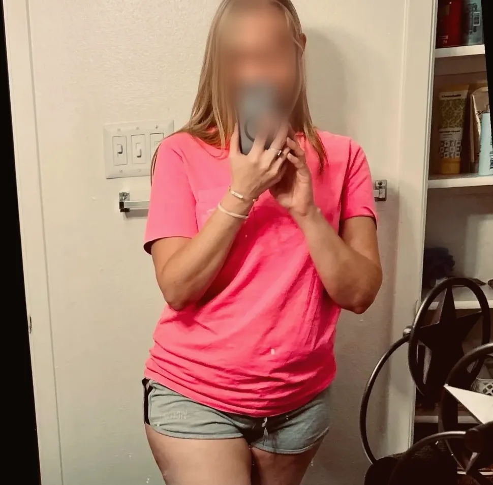 Luisa, 28
