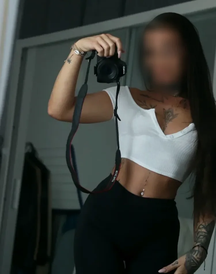 Malin, 27